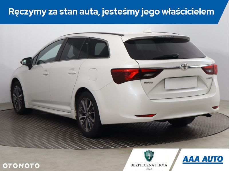 Toyota Avensis - 5