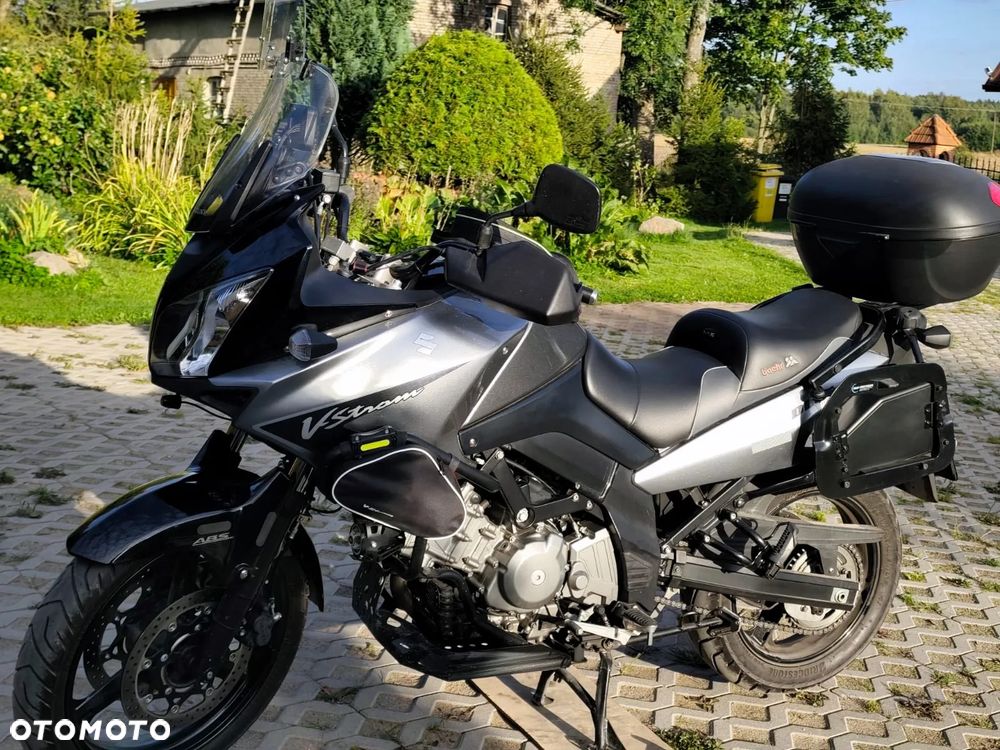 Suzuki V-STROM