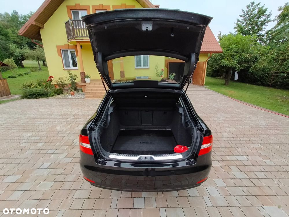 Skoda Superb 1.4 TSI Active - 11
