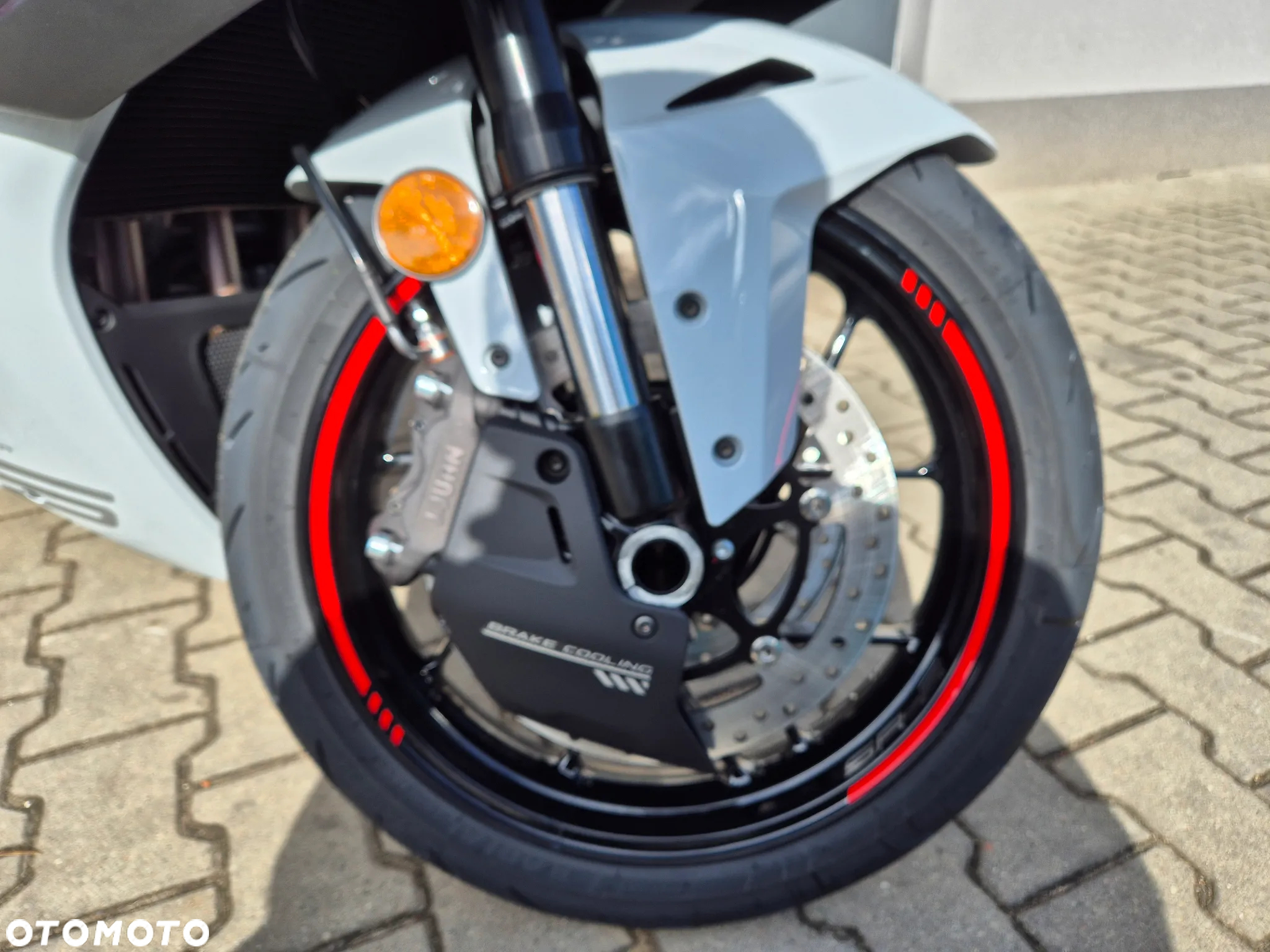 CFMoto SR - 13