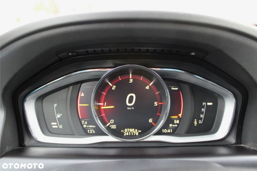 Volvo XC 60 D4 Geartronic Summum - 22