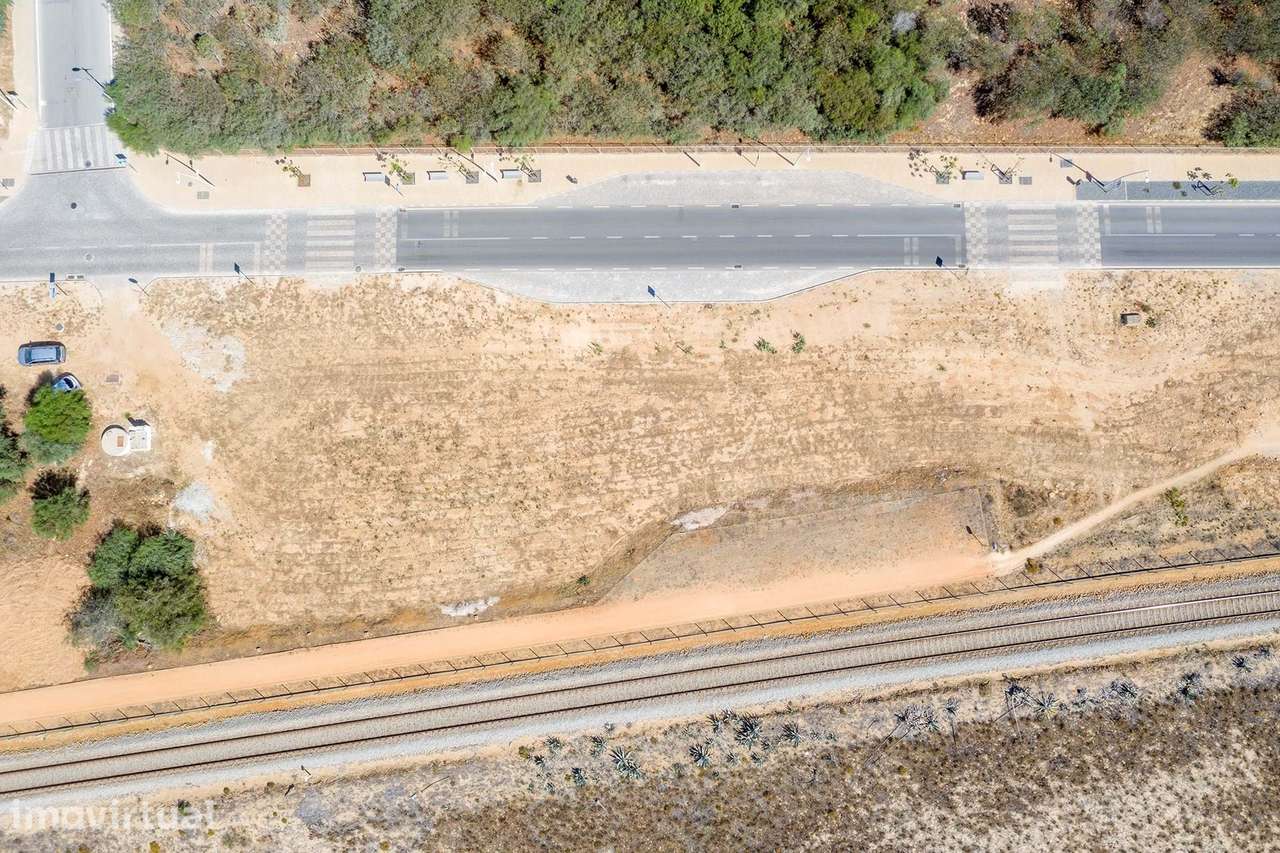 MAGNIFICO LOTE DE TERRENO LOCALIZADO NA MEIA PRAIA, LAGOS - Grande imagem: 5/8