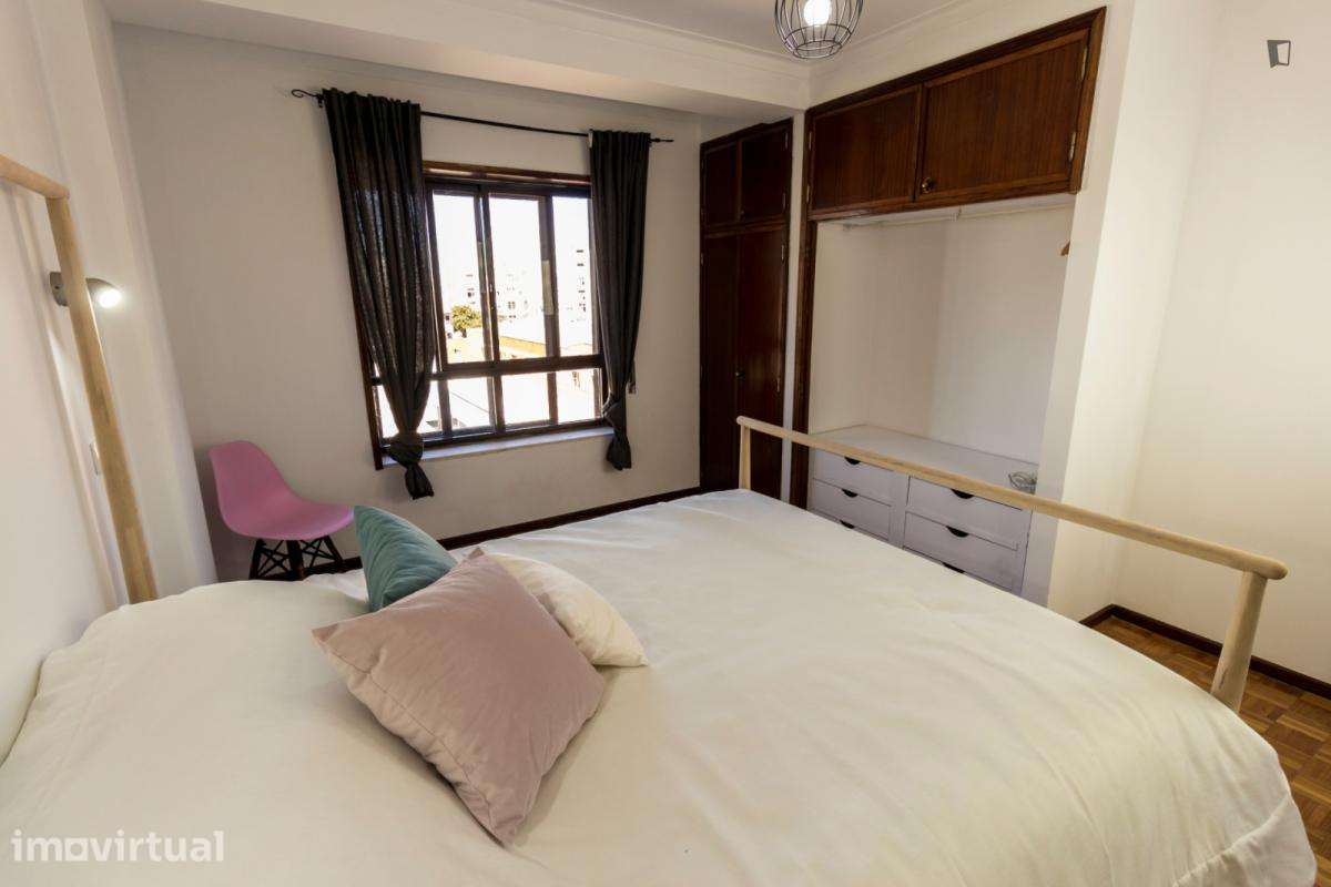 Quarto - localizado em Póvoa de Varzim Porto - Grande imagem: 2/28