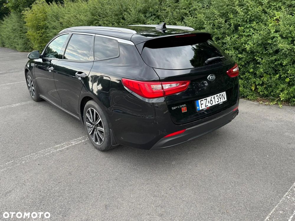 Kia Optima 1.6 T-GDI L DCT - 4