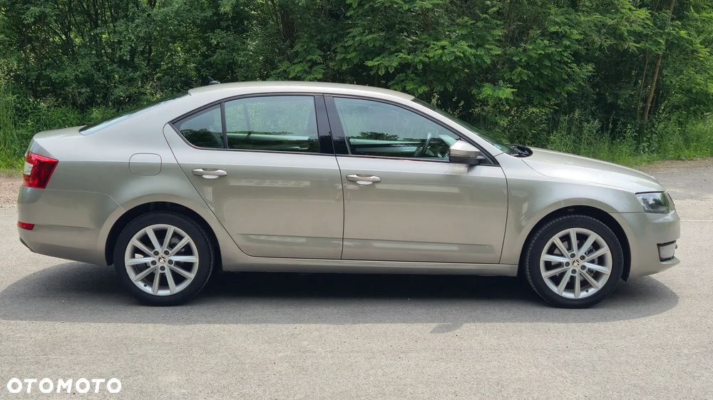 Skoda Octavia 2.0 TDI Elegance - 16