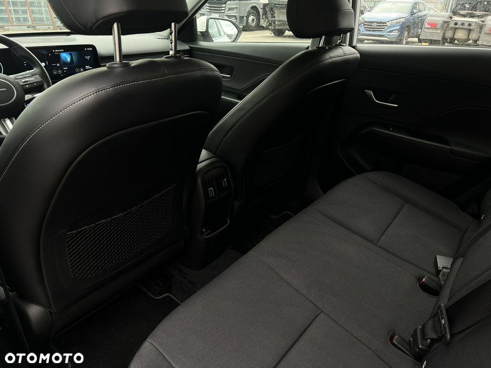 Hyundai Kona - 14