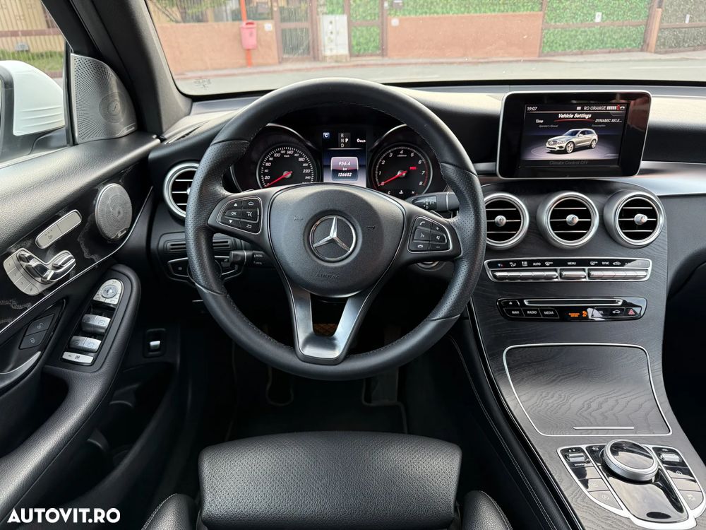 Mercedes-Benz GLC - 31