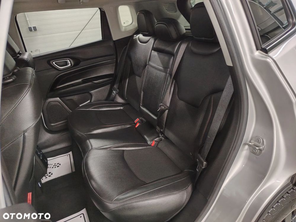 Jeep Compass 1.3 T4 4xe Automatik Trailhawk - 23