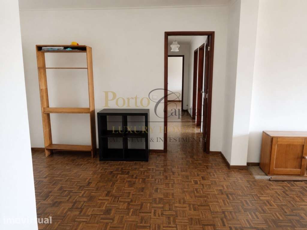 OPORTUNIDADE UNICA - SÓ ATÉ AO FINAL DO MES
APARTAMENTO T3+1 COM F... - Grande imagem: 5/22