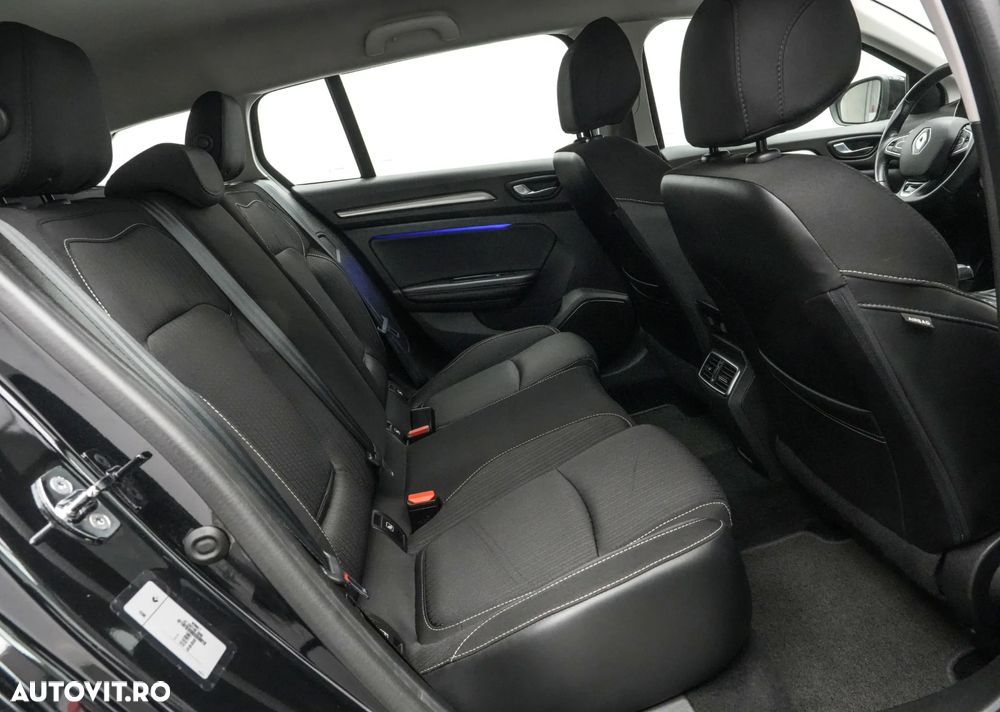 Renault Megane TCE 140 Equilibre - 16