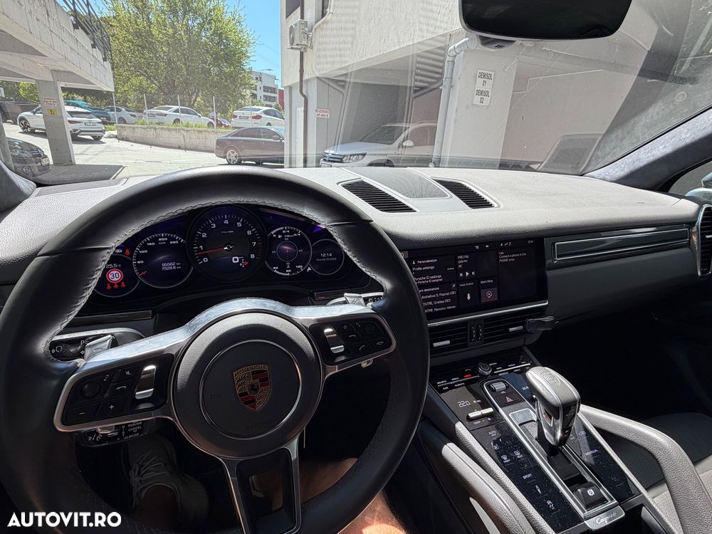 Porsche Cayenne - 6