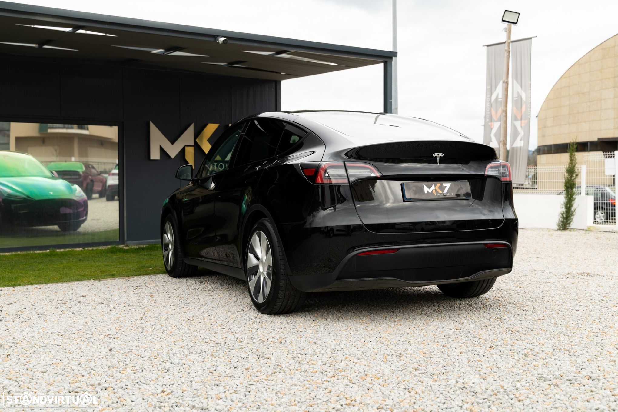 Tesla Model Y RWD - 5