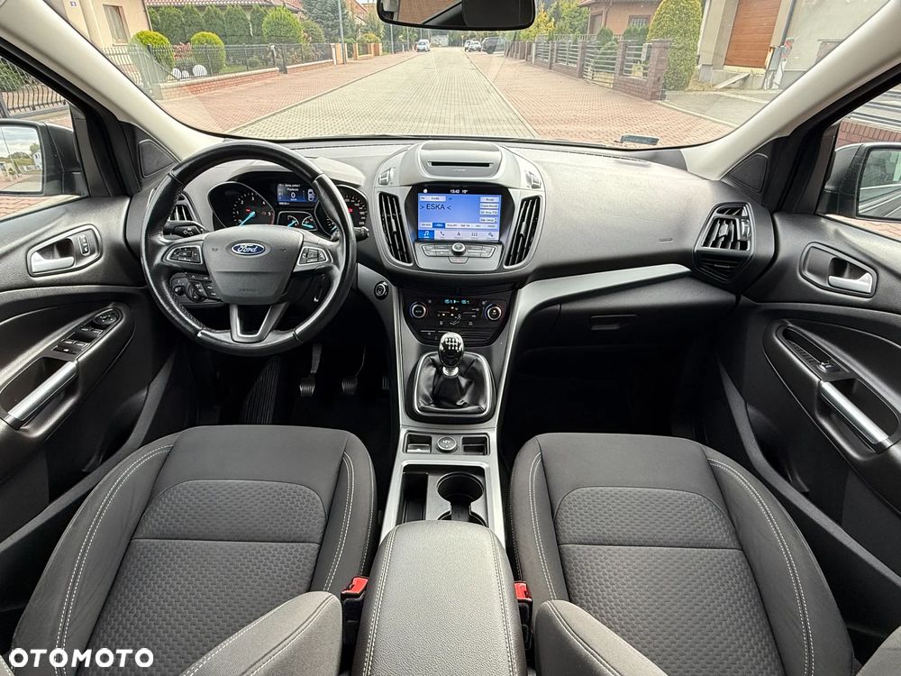 Ford Kuga - 8