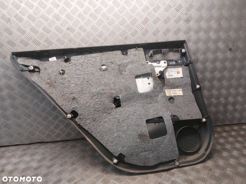 BOCZKI DRZWI KOMPLET TOYOTA AVENSIS T25 HATCHBACK - 17