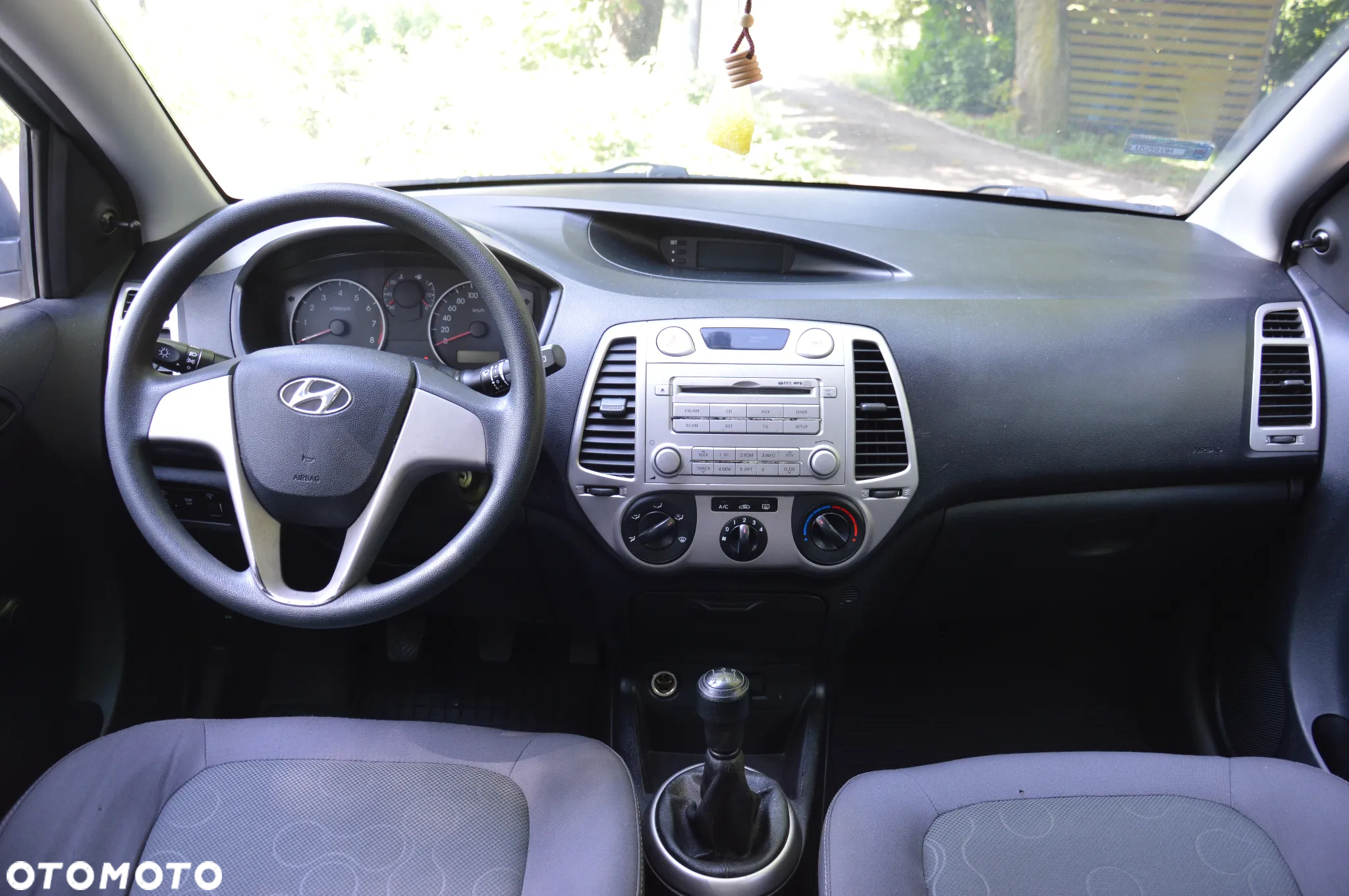 Hyundai i20 - 13
