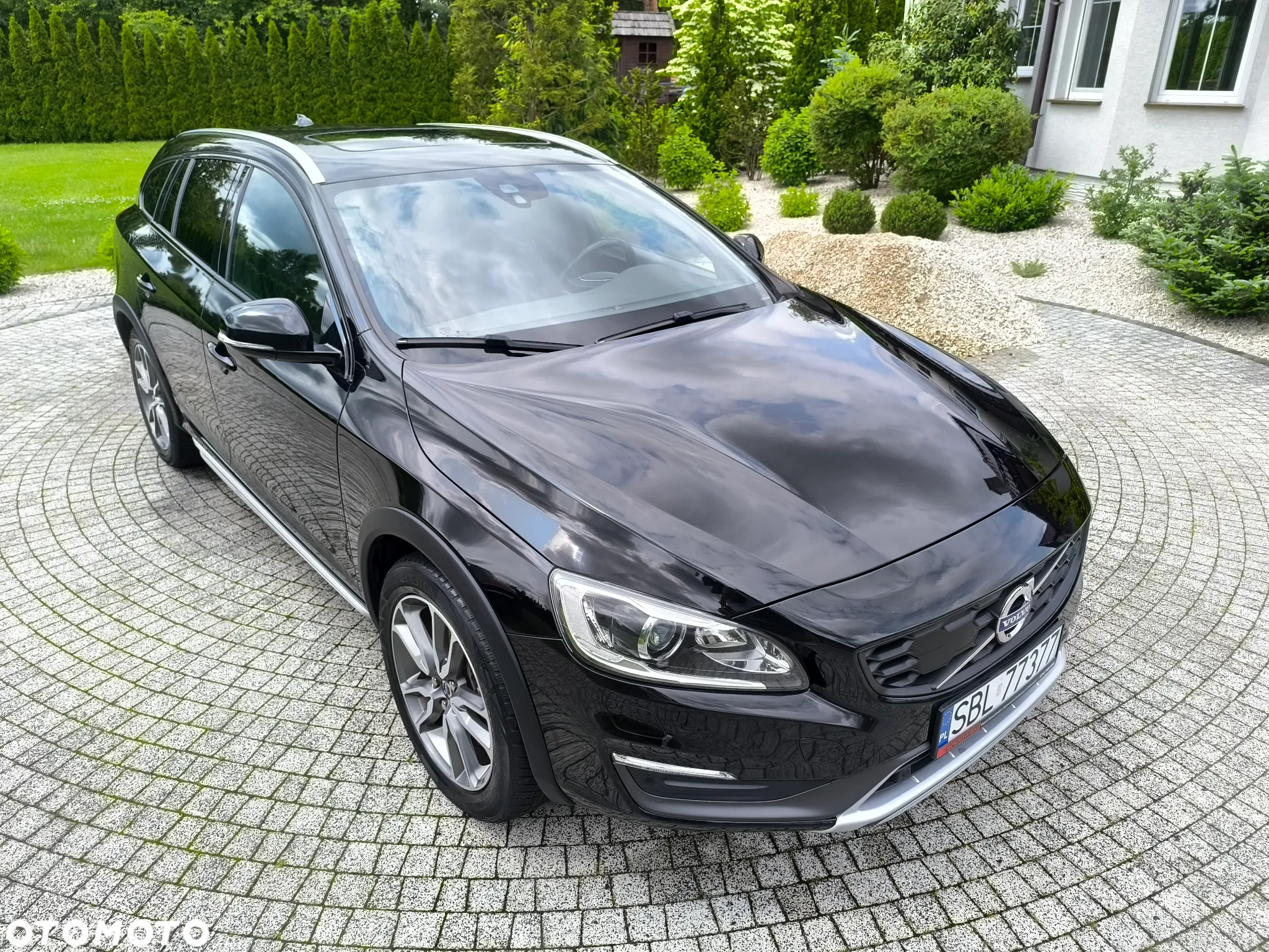 Volvo V60 Cross Country D3 Momentum - 2