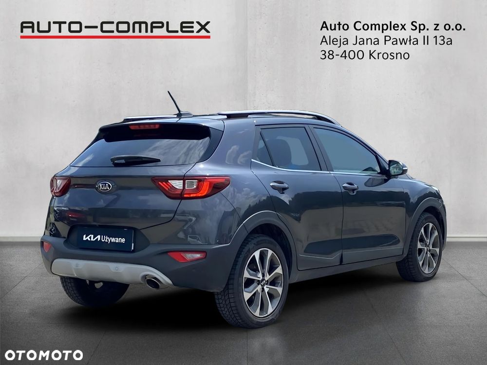Kia Stonic 1.4 L - 6