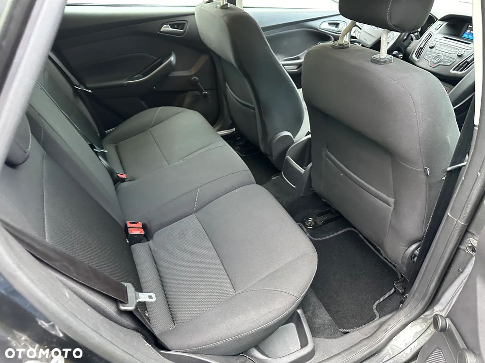Ford Focus - 17