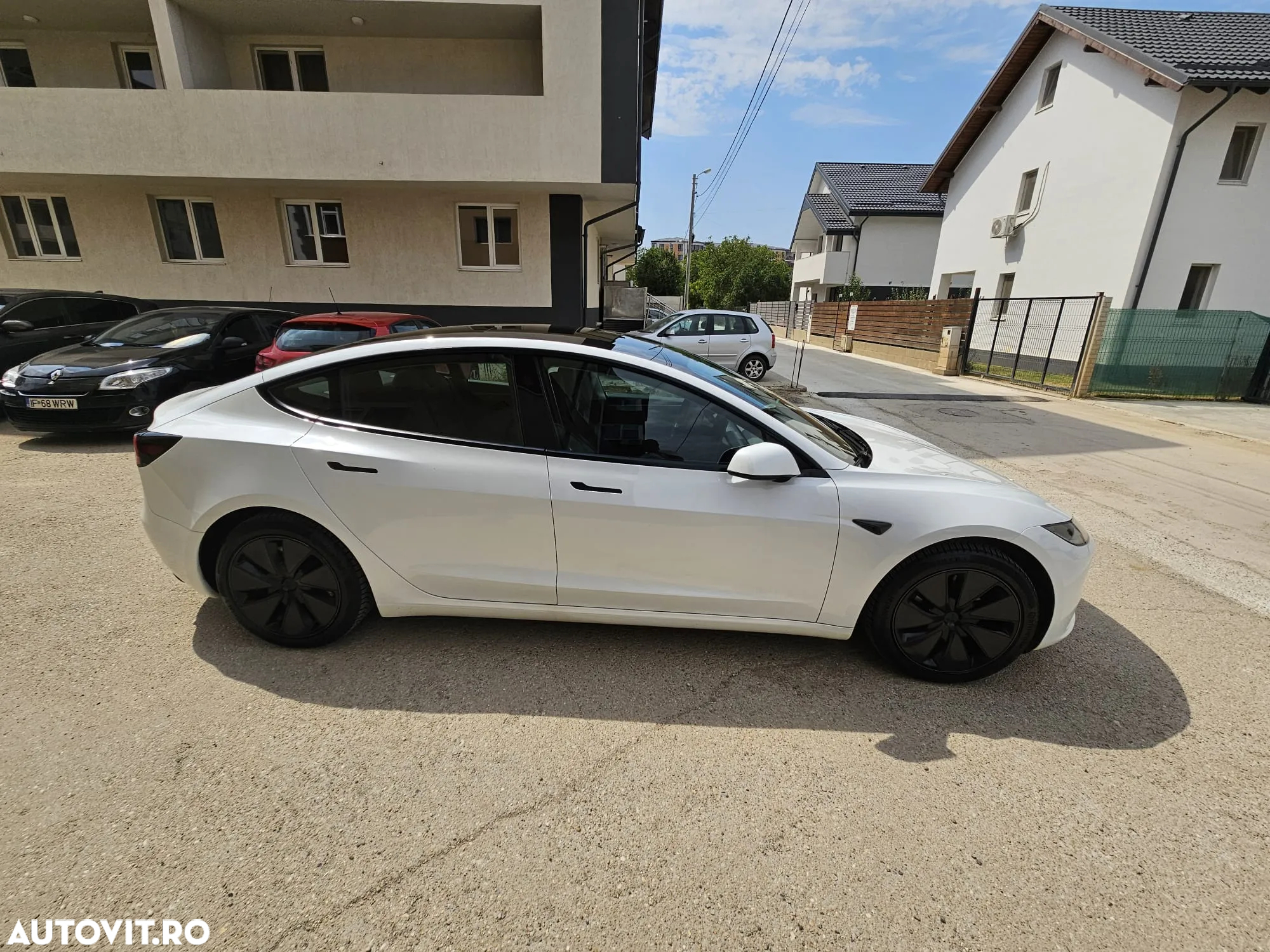 Tesla Model 3 RWD - 8