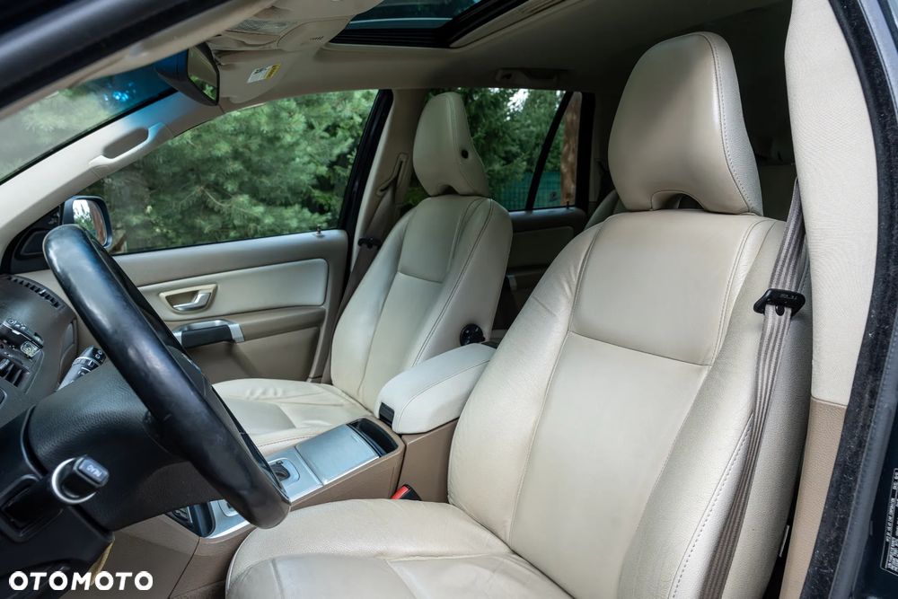 Volvo XC 90 - 24