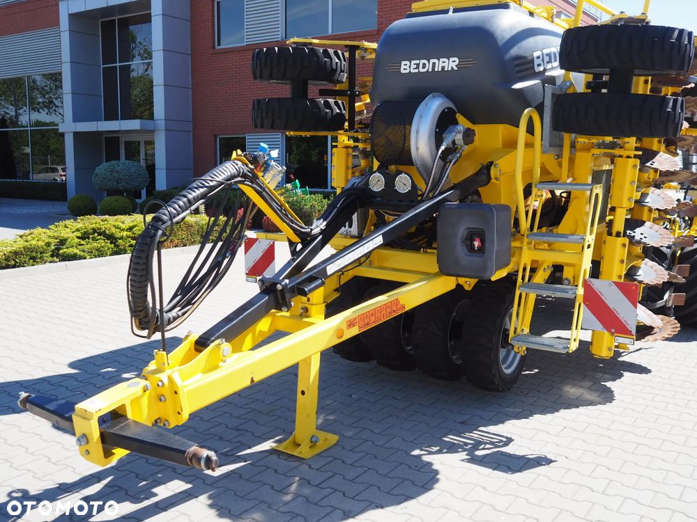 BEDNAR OMEGA OO 4000L - 3