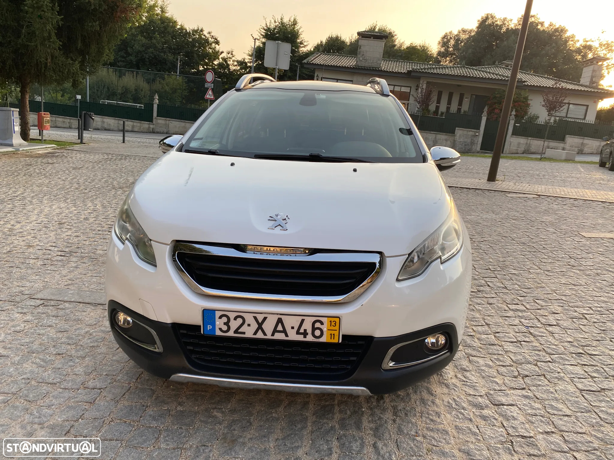 Peugeot 2008 1.6 e-HDi Allure 2-Tronic - 3