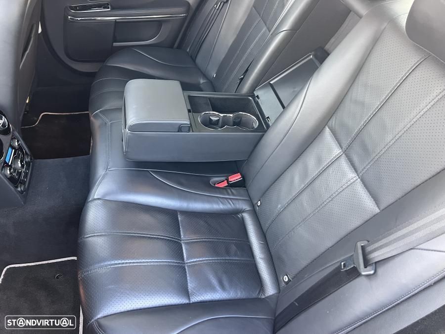 Jaguar XJ 3.0 D V6 Premium Luxury - 23
