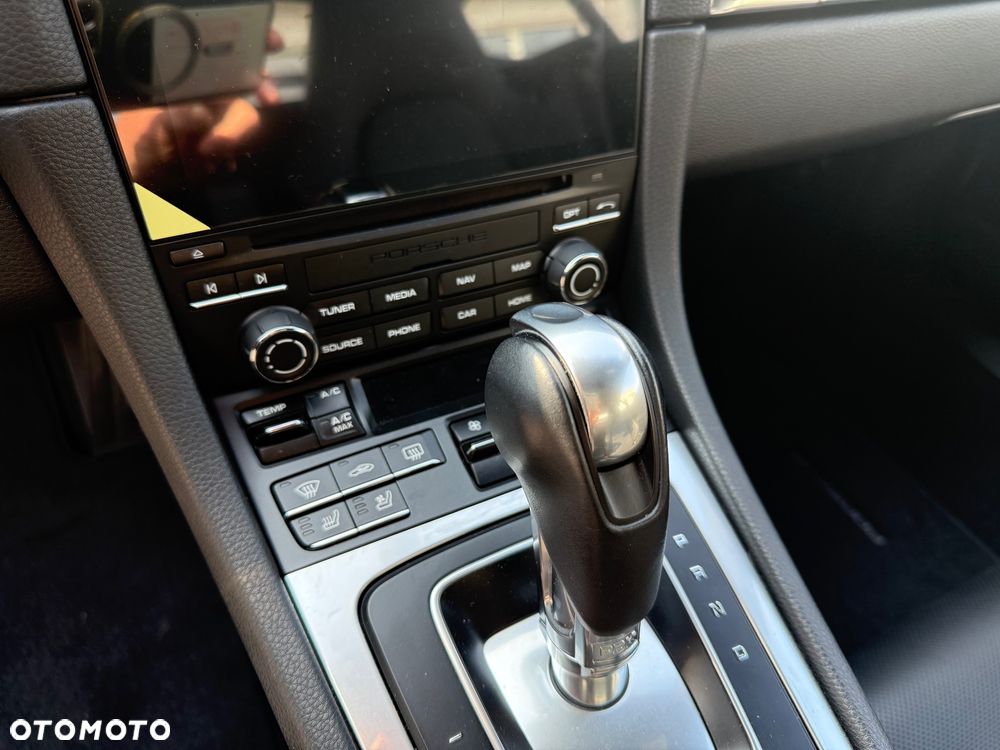 Porsche 718 Cayman GPF PDK - 8