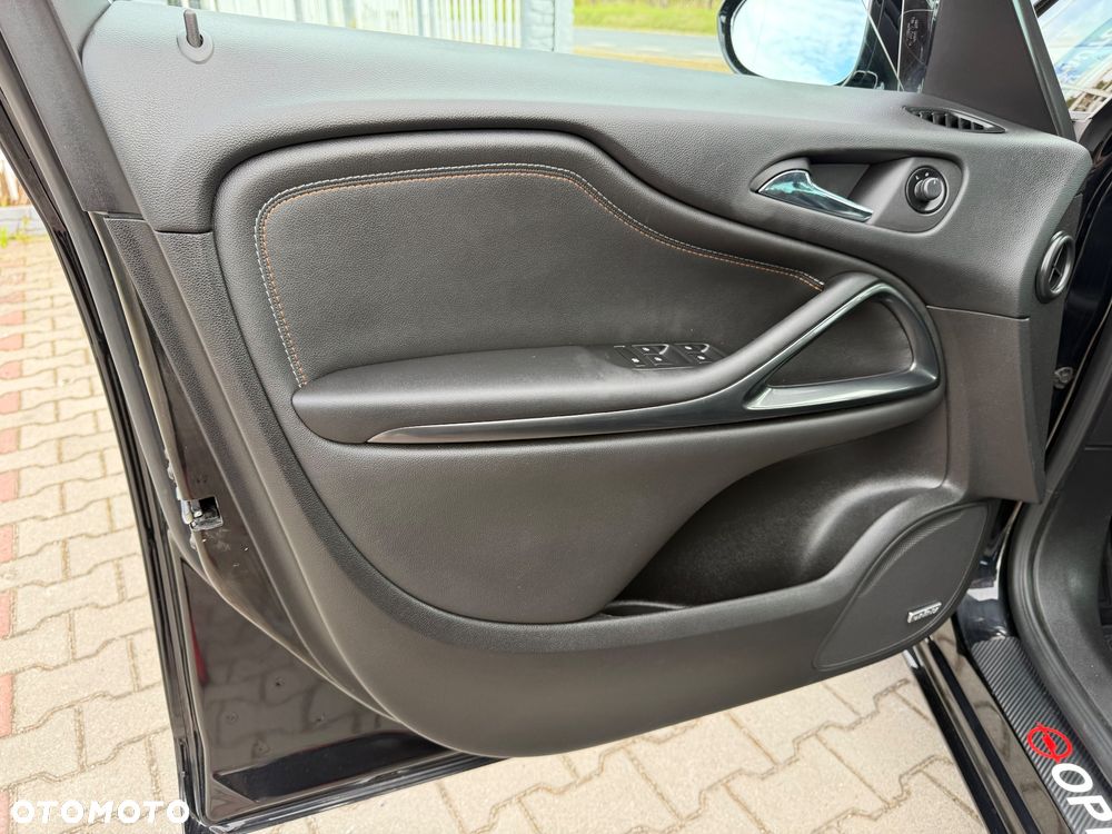 Opel Zafira 1.4 Turbo Business Innovation - 14