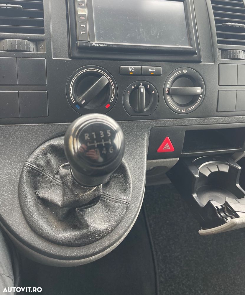 Volkswagen Transporter T5 - 13