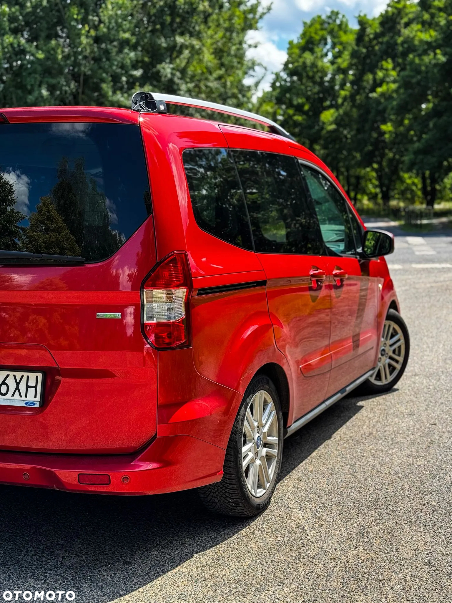 Ford Tourneo Courier 1.0 EcoBoost Titanium - 6