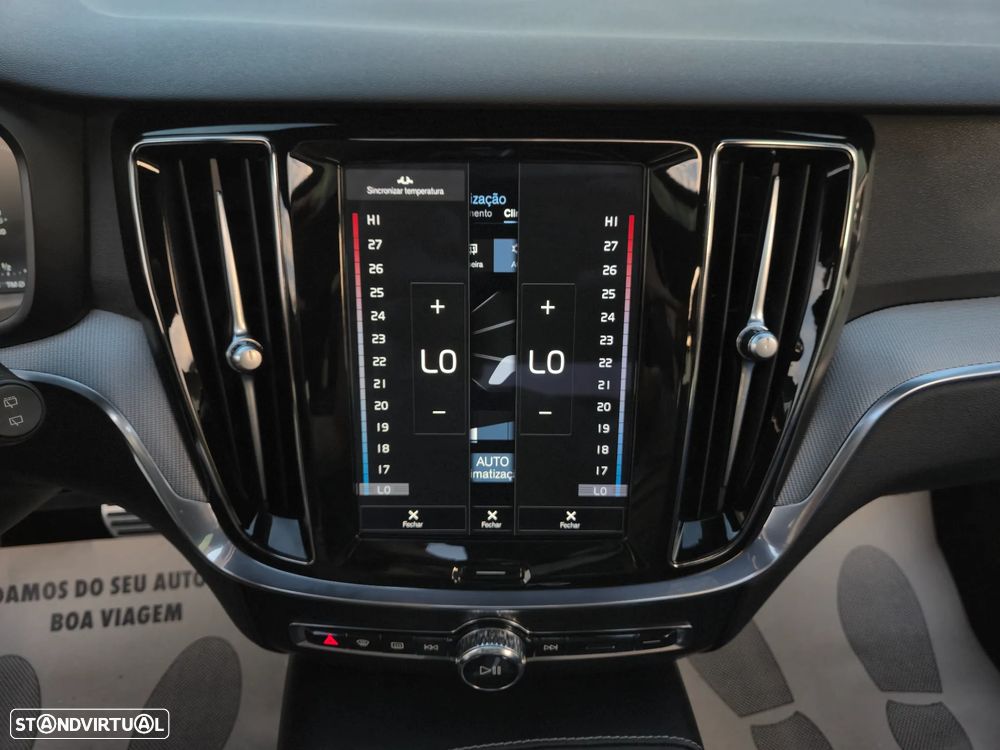 Volvo V60 2.0 T6 AWD TE R-Design - 35