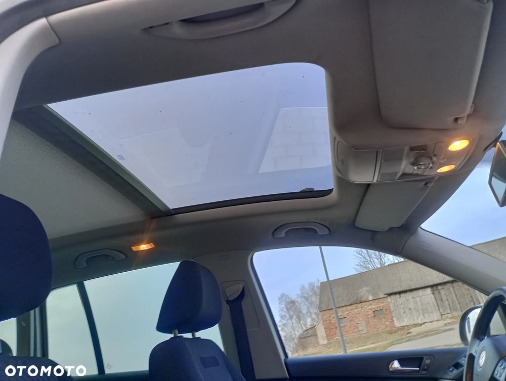 Volkswagen Tiguan 2.0 TDI DPF 4Motion Team - 10