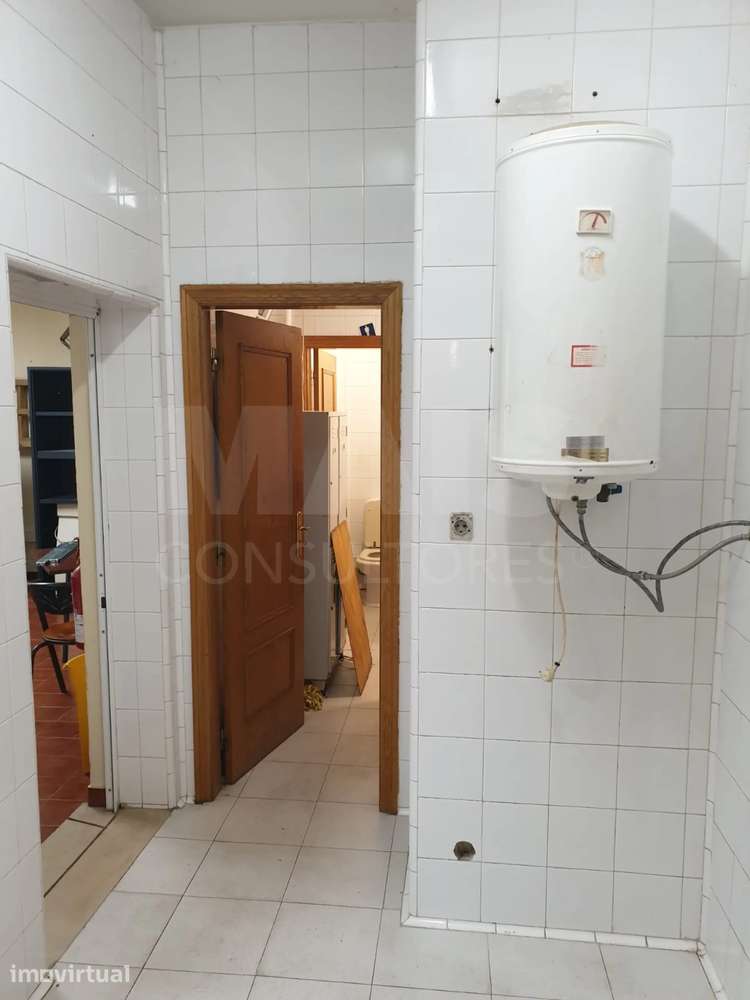 Espaço Comercial no centro das Caldas da Rainha com 150m2 - Grande imagem: 3/10