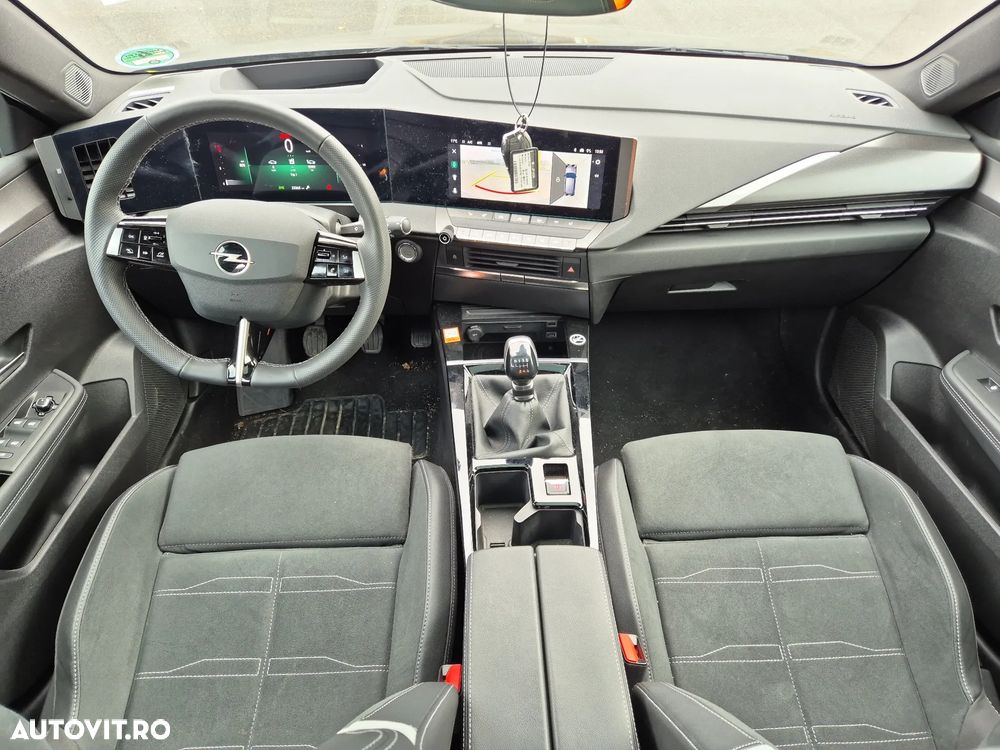 Opel Astra 1.2L Turbo Start/Stop GS - 17