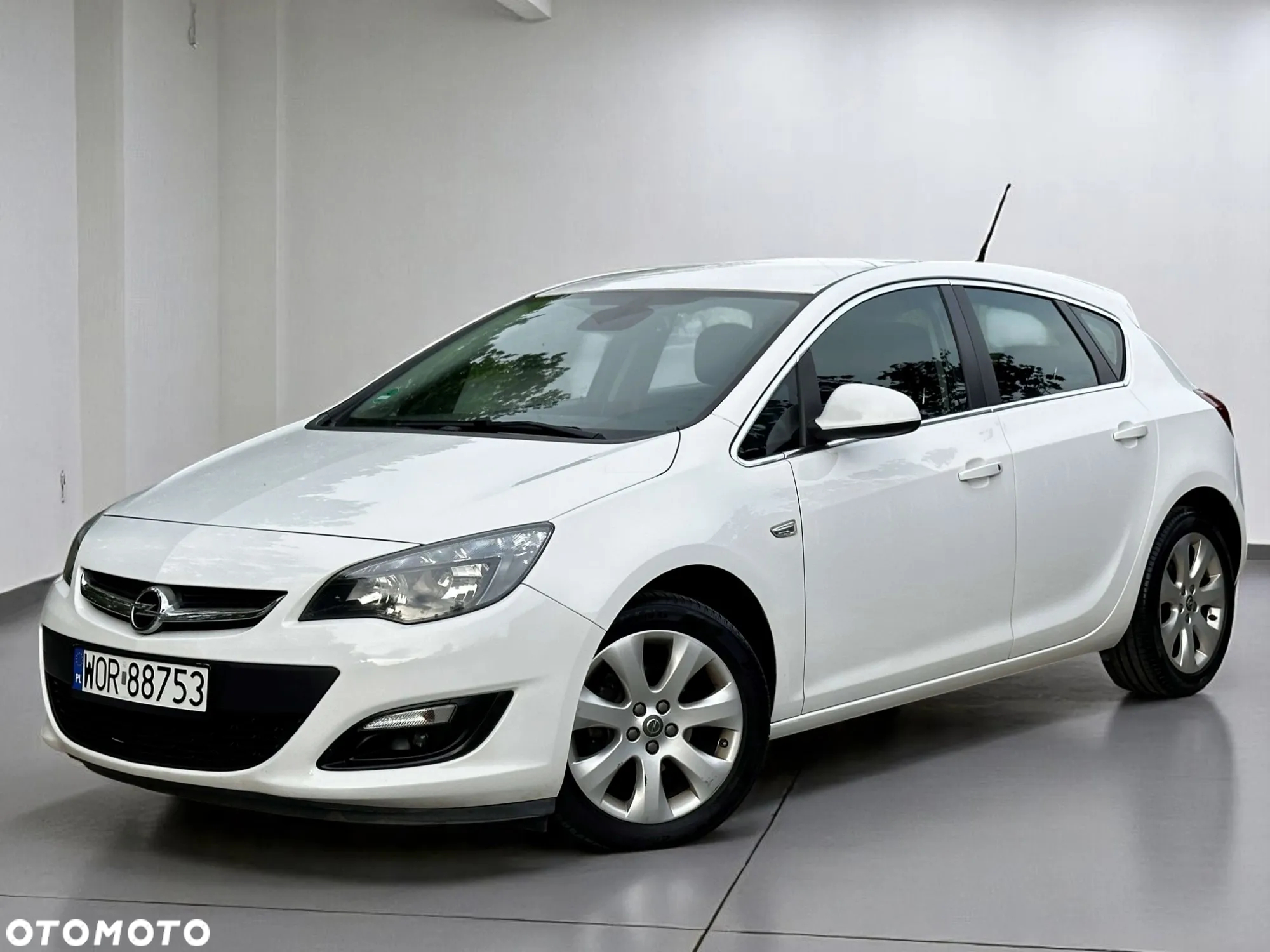 Opel Astra 1.4 Turbo Cosmo - 6