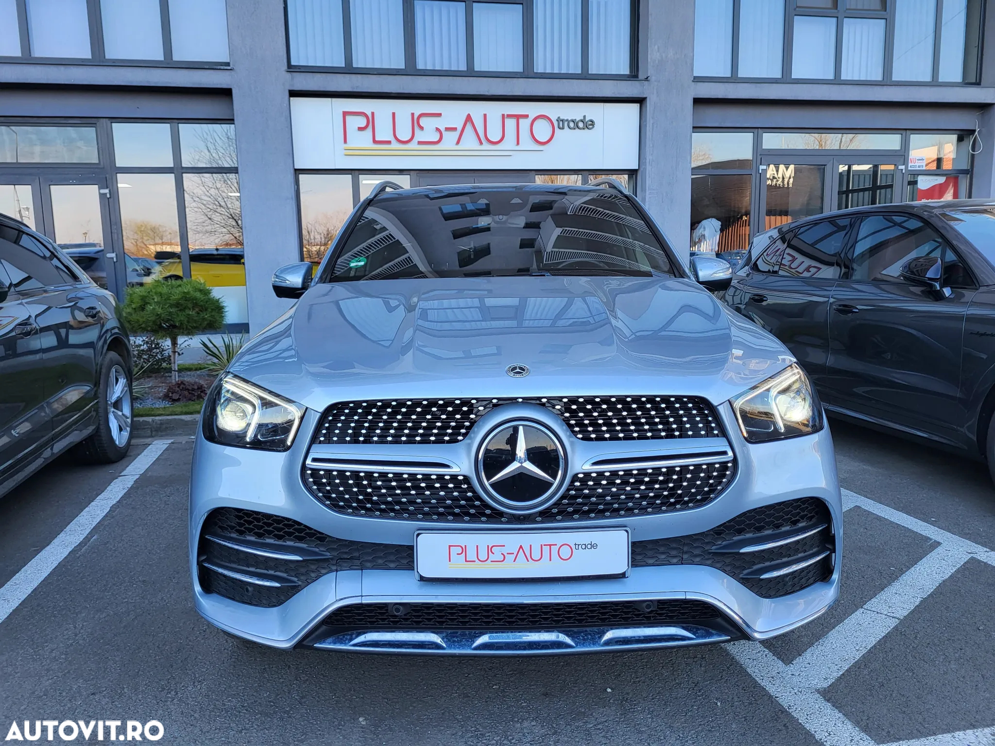 Mercedes-Benz GLE 400 d 4Matic 9G-TRONIC AMG Line - 2