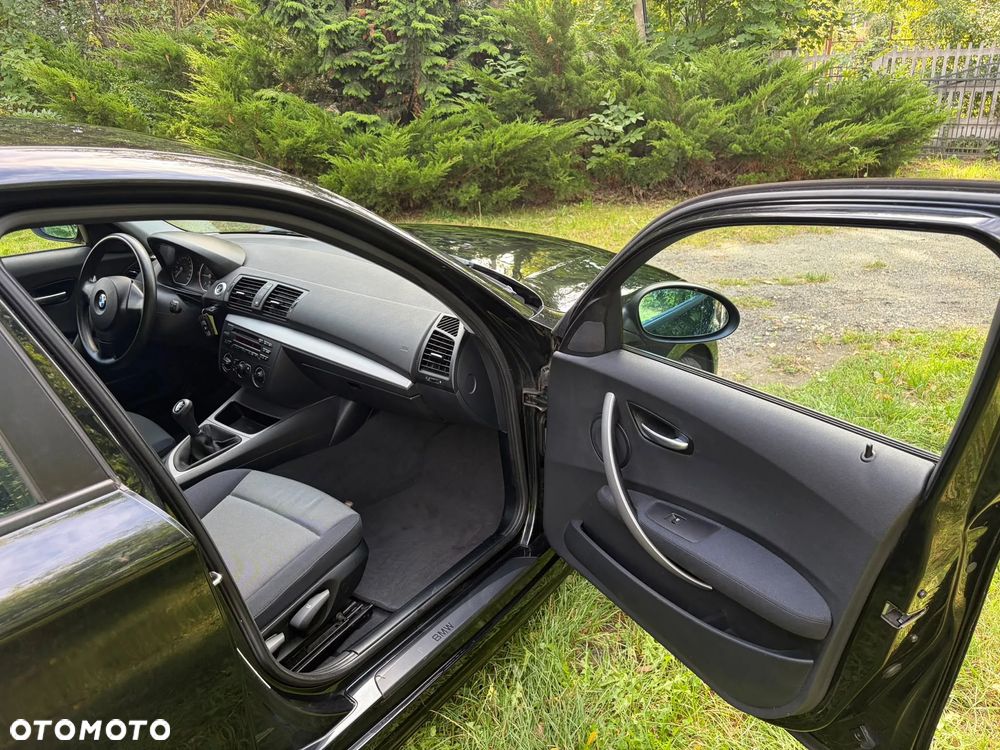 BMW Seria 1 - 22