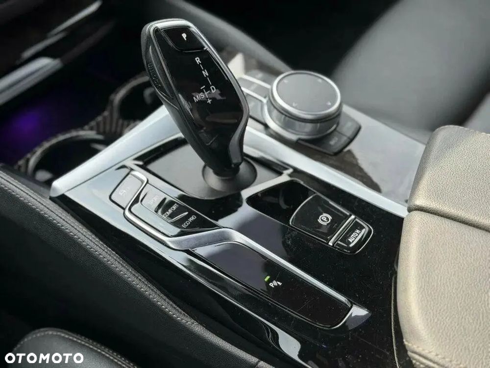 BMW Seria 5 - 16
