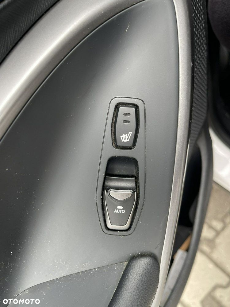 Hyundai Santa Fe 2.2 CRDI 4WD Automatik Premium - 17