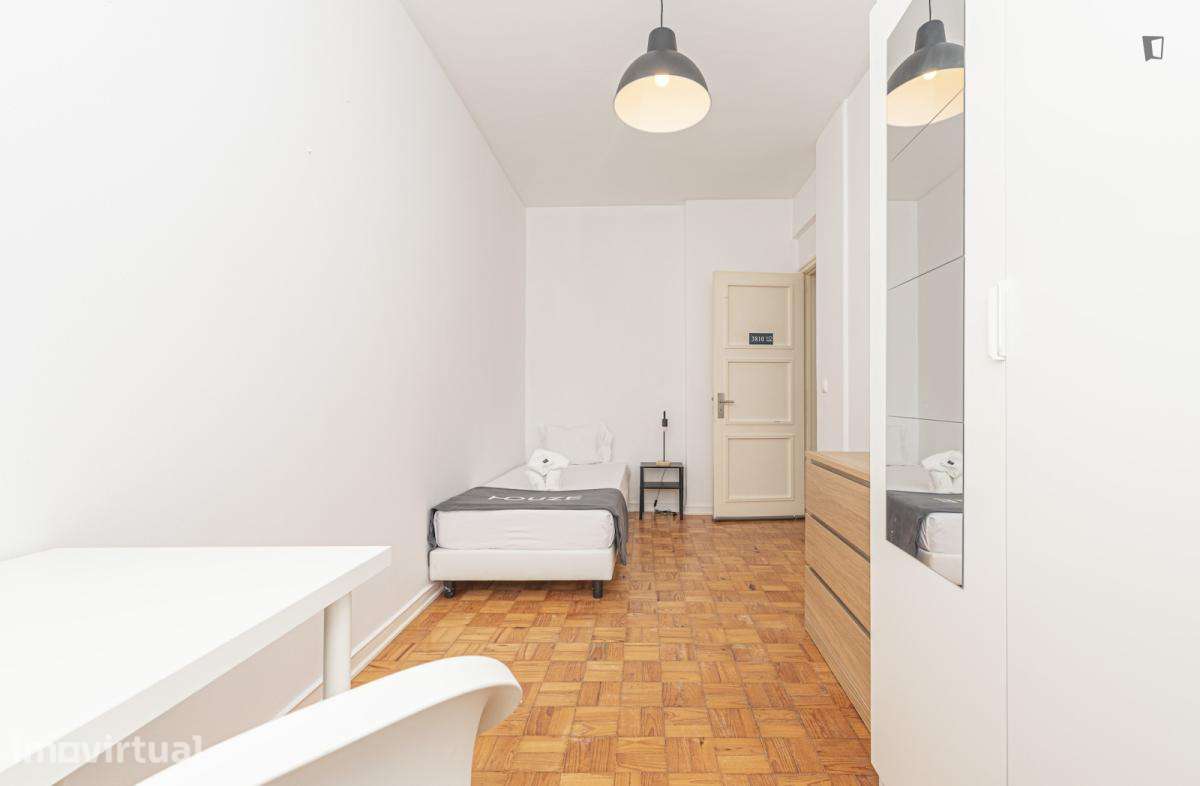 Quarto - localizado em Lapa Lisbon - Grande imagem: 3/18