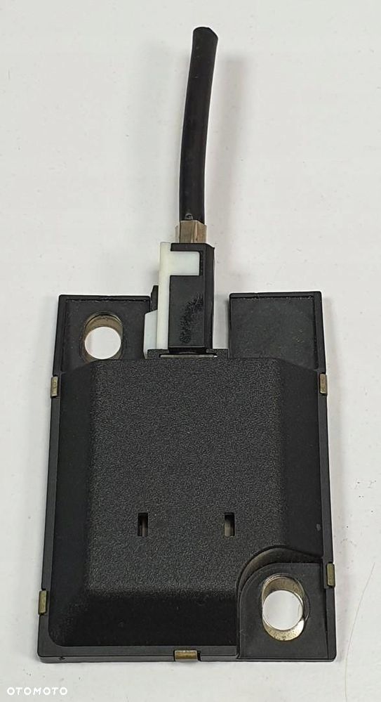 WZMACNIACZ ANTENY MERCEDES SL R230 A2118203375 - 2