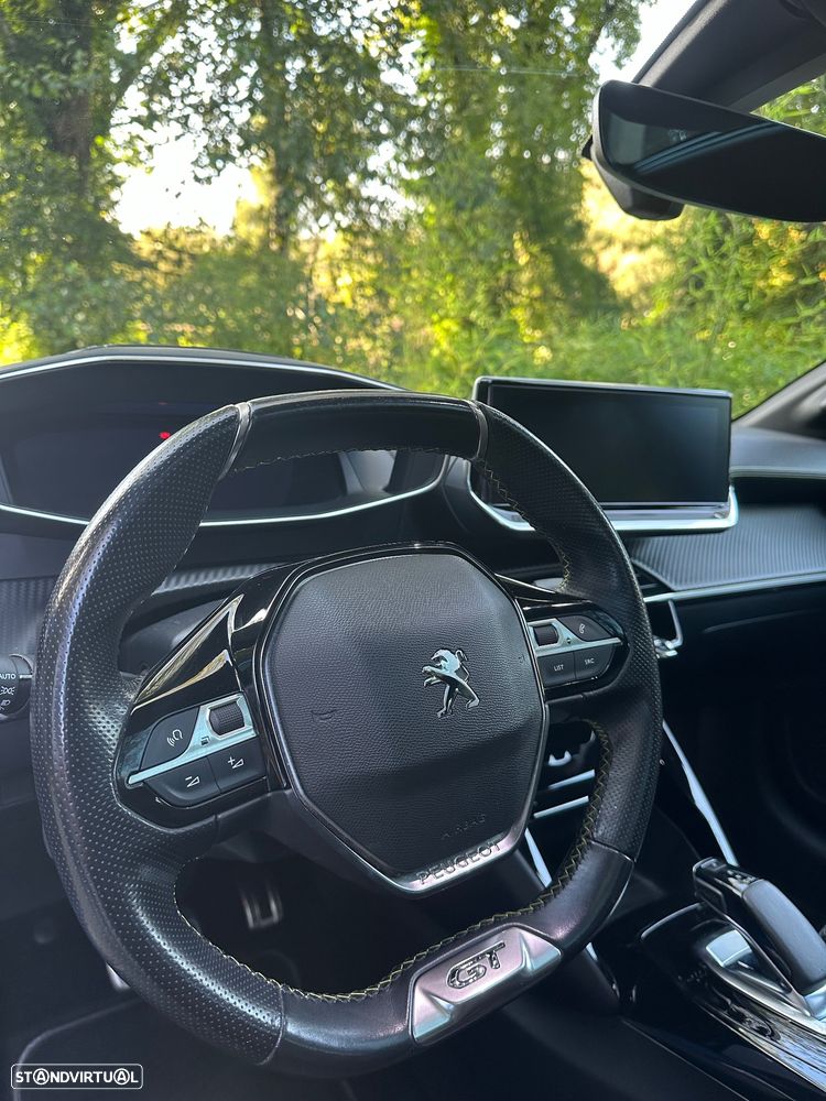 Peugeot e-208 GT - 20