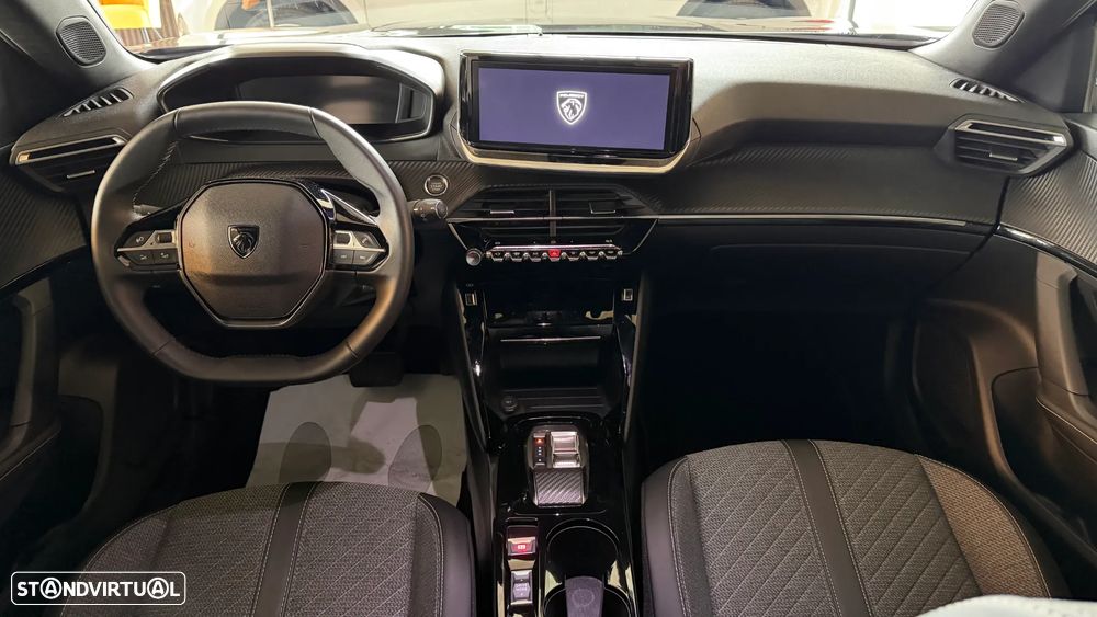 Peugeot e-2008 Allure - 6