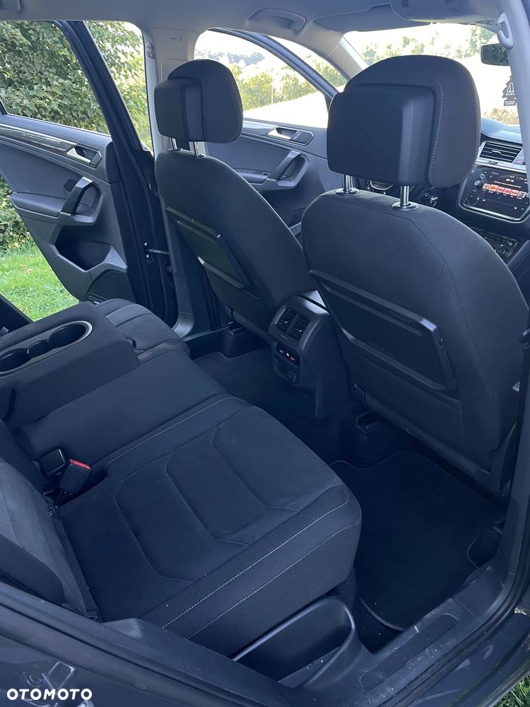 Volkswagen Tiguan - 19