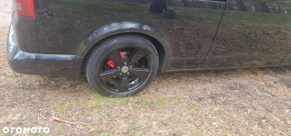 Volkswagen Multivan - 12