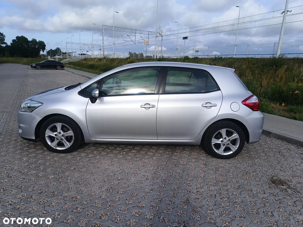 Toyota Auris 1.6 Sol - 6