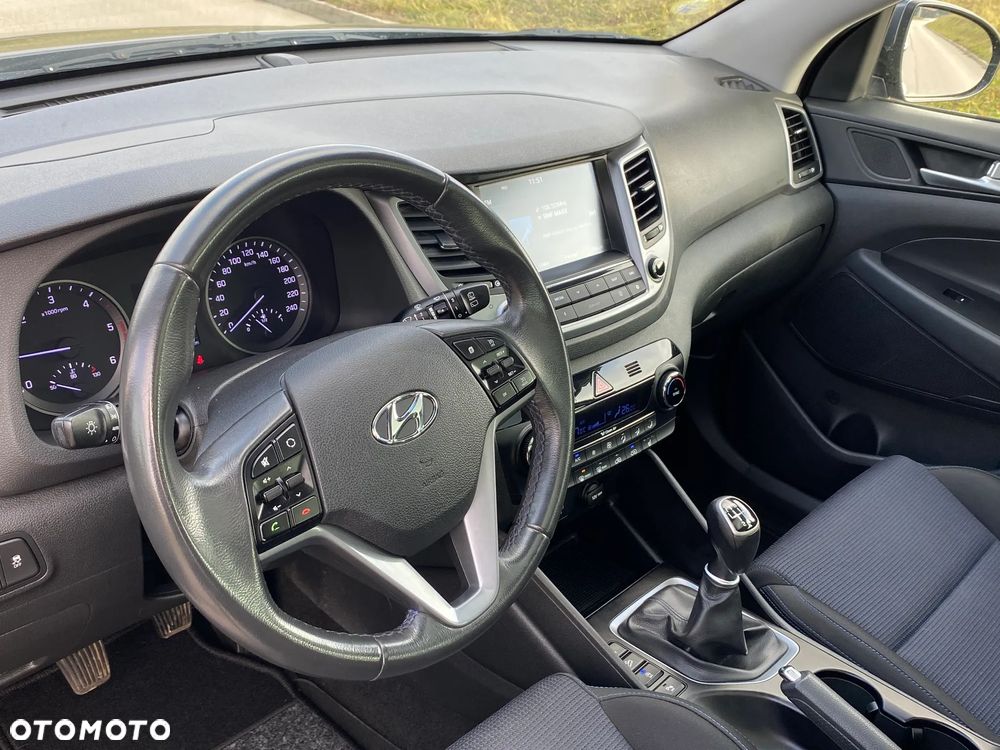 Hyundai Tucson 1.7 CRDI BlueDrive Comfort 2WD - 20