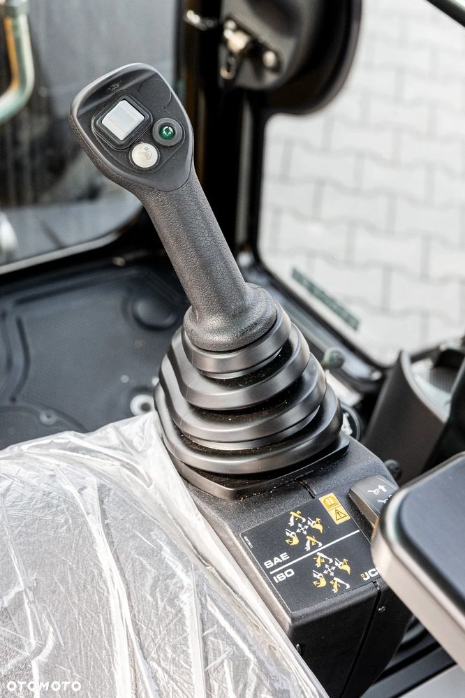 JCB 4CX PRO POWERSLIDE EH Dual Drive | Nowa | bez przebiegu | 110KM - 29