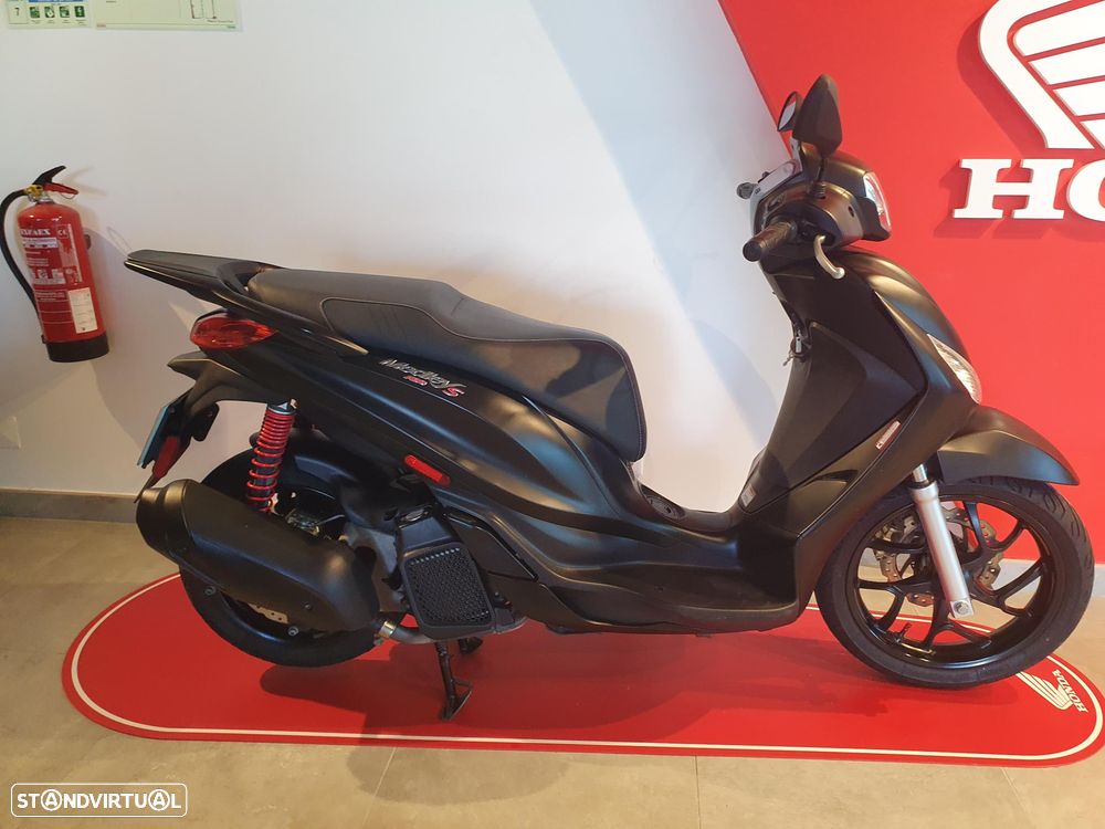Piaggio Medley 125 S - 1